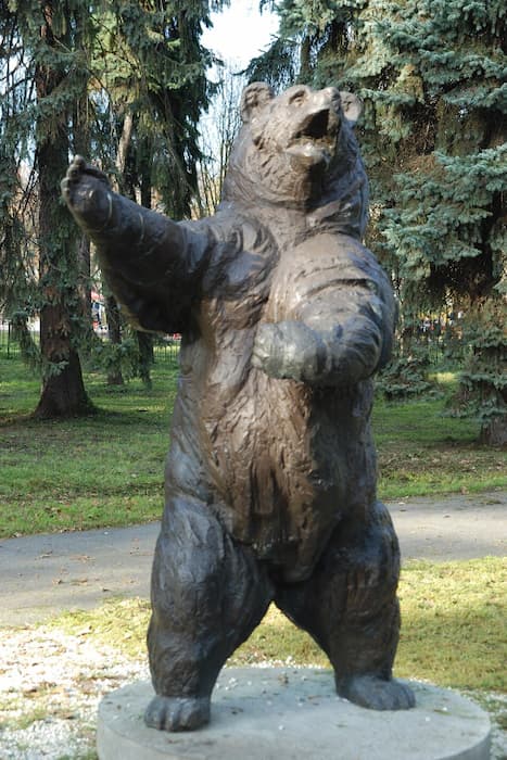 Wojtek, el oso soldado polaco de la Segunda Guerra Mundial 3 monumento al oso