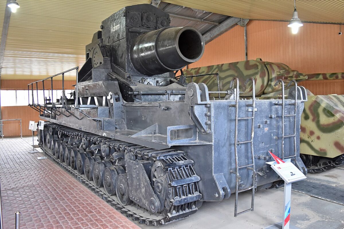 El Mortero Karl-Gerät: El Cañón Gigante de la IIGM 2 mortero Karl_Gerat_Self-Propelled_Mortar_‘AD